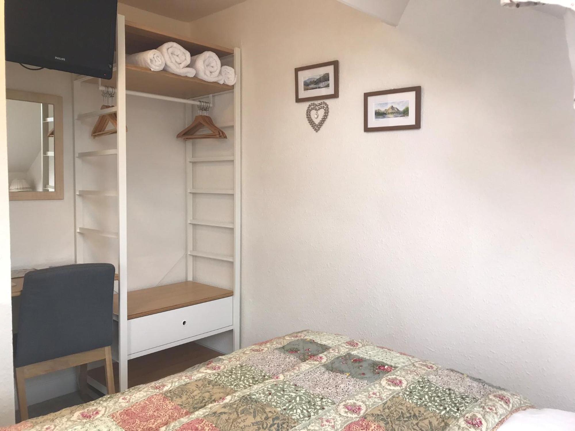 May Cottage B&B Bowness-on-Windermere Exteriör bild