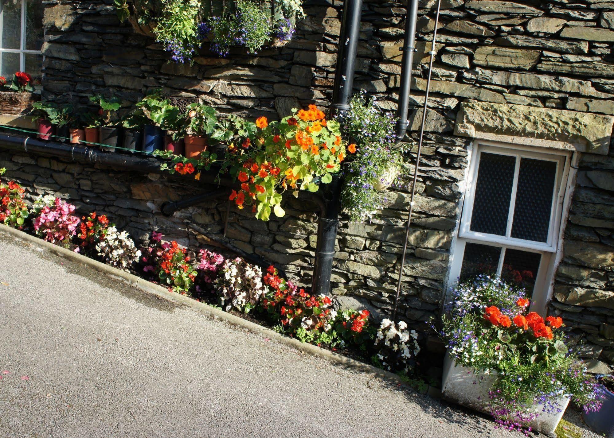 May Cottage B&B Bowness-on-Windermere Exteriör bild
