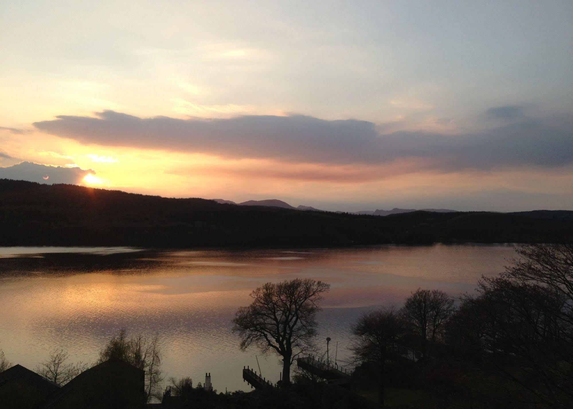 May Cottage B&B Bowness-on-Windermere Exteriör bild
