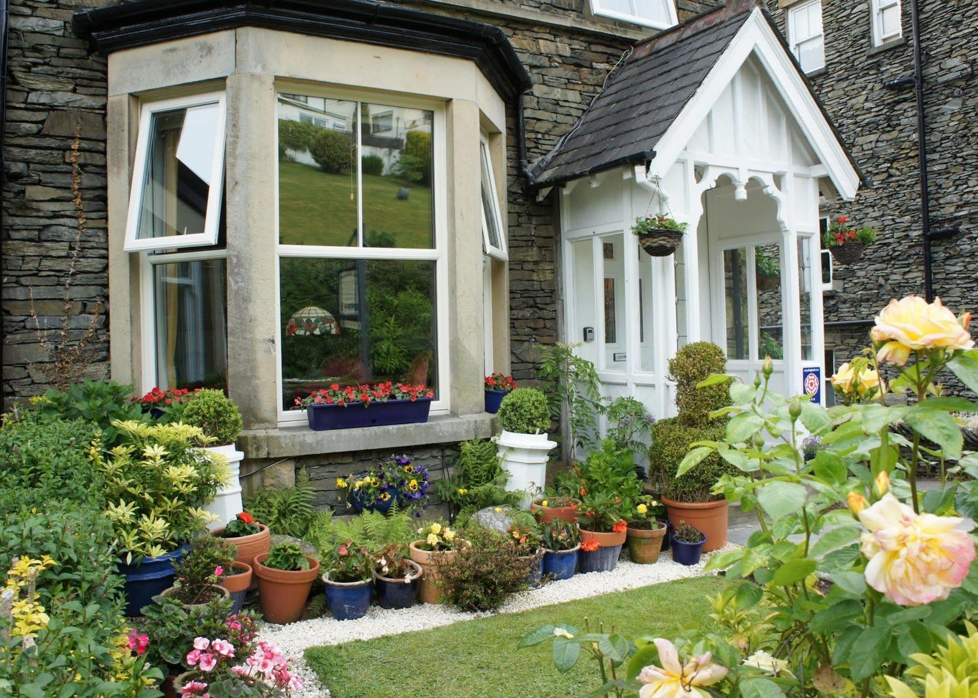 May Cottage B&B Bowness-on-Windermere Exteriör bild