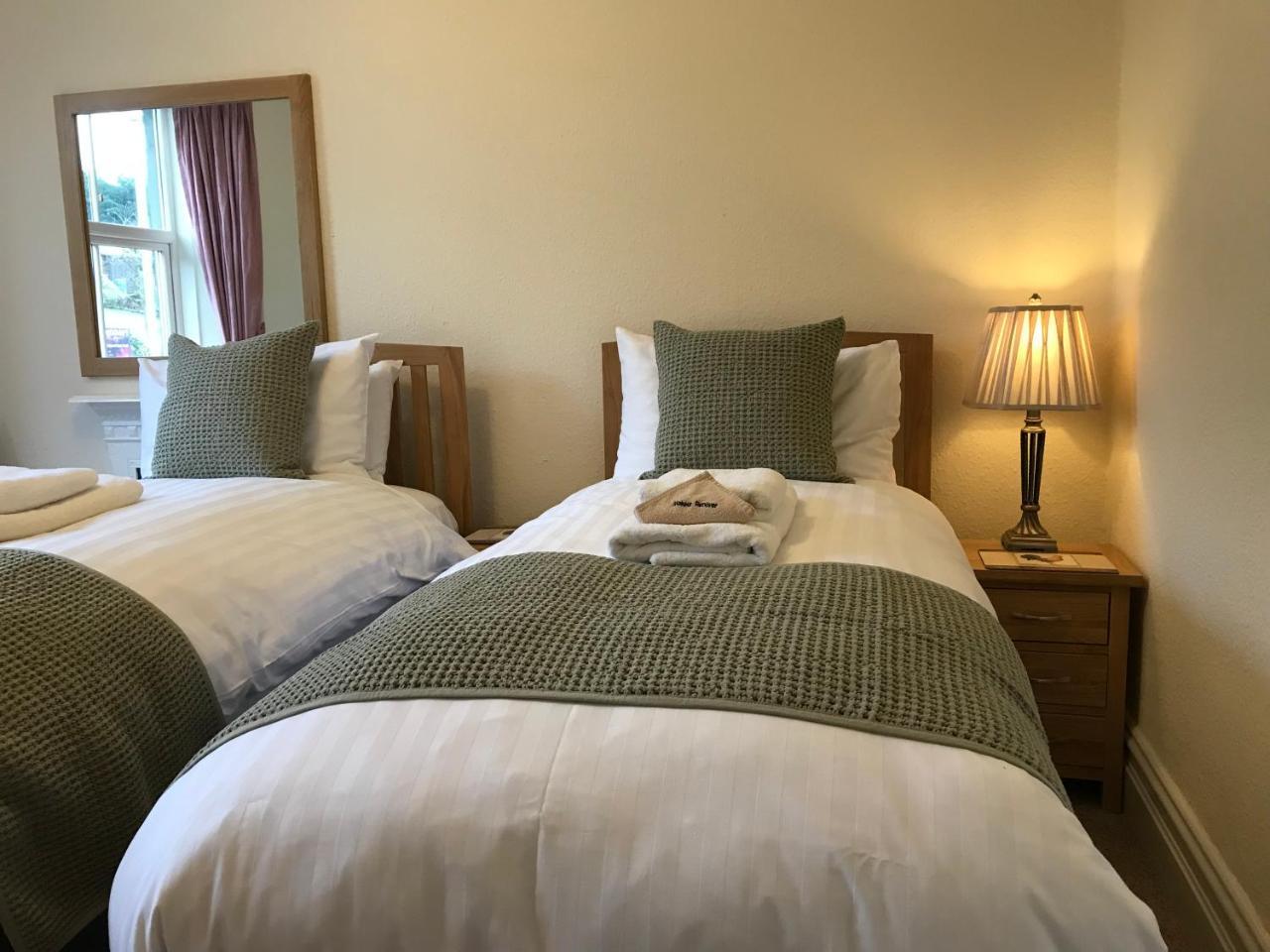 May Cottage B&B Bowness-on-Windermere Exteriör bild